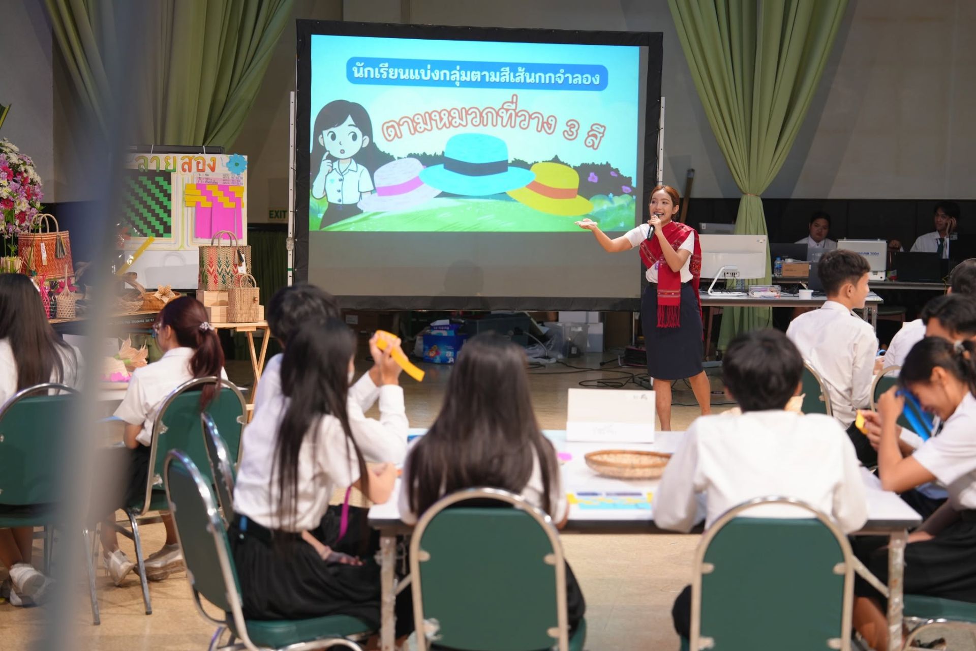 ภาพบรรยากาศ โครงการการประกวดความเป็นเลิศในการจัดการเรียนรู้ระดับอุดมศึกษา ครั้งที่ 14 ปีการศึกษา 2567 รูปที่ 16